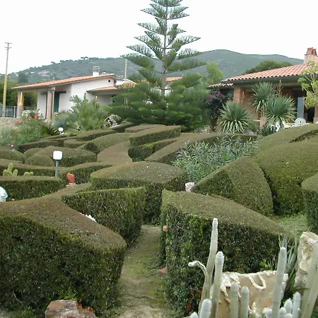 Lejlighedshotel Cala Dei Peducelli 3*
